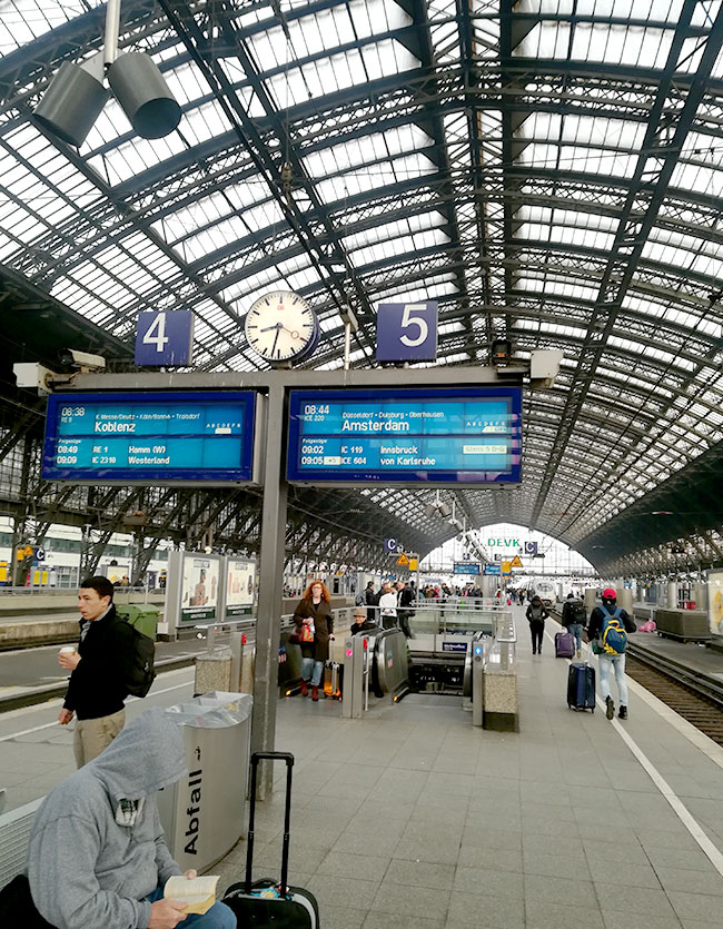 フランス ドイツ10 ケルン フランクフルトドイツ鉄道での移動 海外女一人旅ブログ